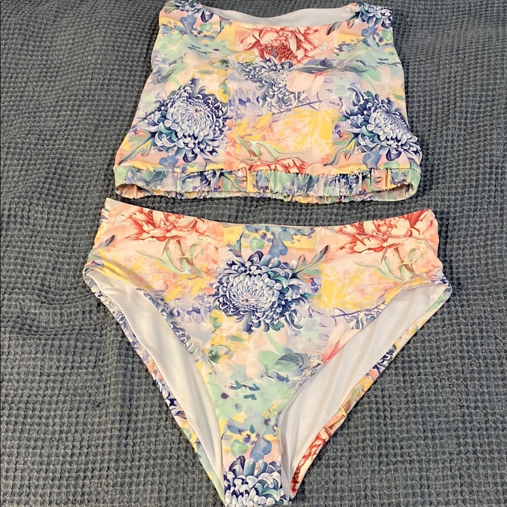 Pastel Floral Bikini Settle